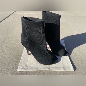 Catherine Malandrino Open Toe Sock Heel Black Size 6